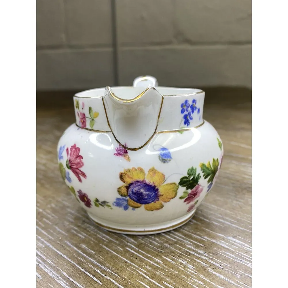 Vintage Grosvenor Ye Old English Creamer Floral Jackson Gosling‎ England Gold